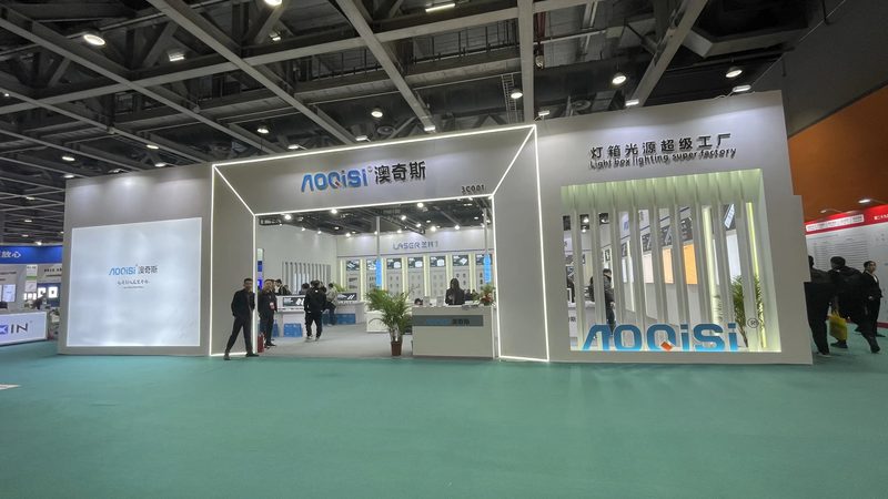 商场灯箱制作：揭秘报价背后的关键因素**